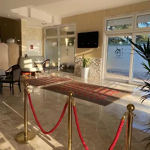 https://lanterna-padova.hotelinveneto.com